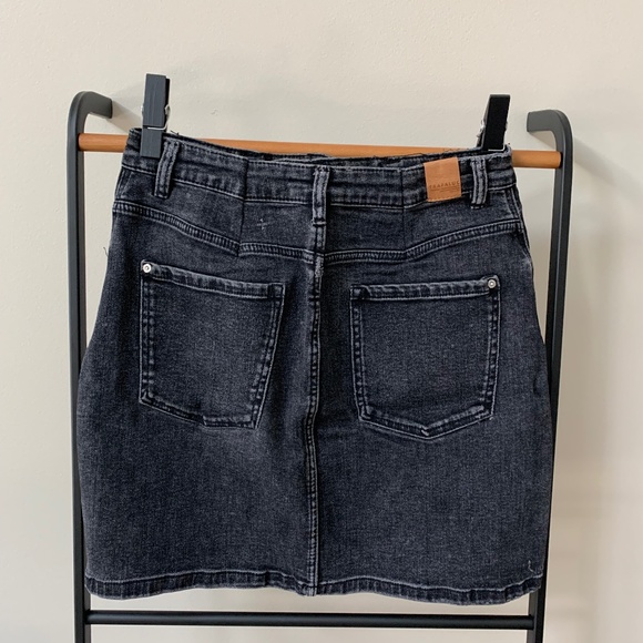 Zara Denim Skirt - Picture 4 of 4